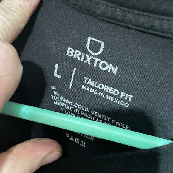 Men’s BRIXTON Tee Size Large Tailored Fit - Picture 3 of 4